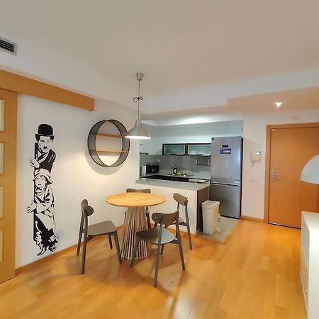 Cozy Apartment Forum Beach 산트 아드리아 데 베소스 외부 사진