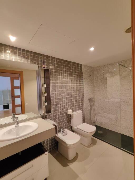 Cozy Apartment Forum Beach 산트 아드리아 데 베소스 외부 사진